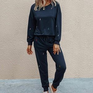 Blue lightning bolt matching set